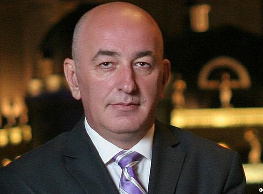 Zekolli: Heshtja e Ambasadave perëndimore, deshmon gabimin historik që shqiptarët pranuan çarmatimin vullnetar