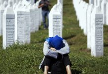 Rikthimi i çështjes së Srebrenicës ‘vë në siklet’ Vuçiqin e Dodikun