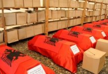 25 vjet nga masakra serbe në Rezallë