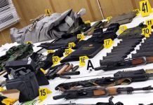 Armë, municion, eksploziv, uniforma serbe e shokë bomba – krejt çka gjeti dje policia e Kosovës në veri