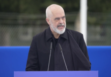 Rama fton shqiptarët në Athinë: Takimi më 12 maj