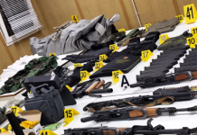 Policia e Kosovës konfiskon armë në veri, një ish-zyrtar policor duke u intervistuar