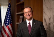 Taravari uron Ditën e Alfabetit: Gjuha shqipe rojtar i identitetit shqiptar!