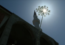 Xhamia e shkatërruar në luftën e Bosnjës ngrihet nga rrënojat