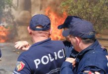 Dyshohet se hodhi molotov në drejtim të Bashkisë së Tiranës, arrestohet 38-vjeçari