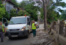 Në Tetovë dhe Shkup ende po sanohen dëmet nga moti i ligë