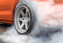 “Drifta” dhe zhurmë e tepërt, policia sanksionoi 7 vetura të mërgimtarëve në Tetovë