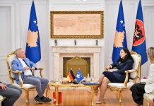 Osmani pret në takim Rohden, flasin për çështjen e hapjes së Urës së Ibrit