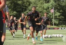 Ndizet merkatoja e Milanit, gati 3 dhurata për trajnerin e ri