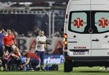 Skena shqetësuese në Copa Libertadores, lojtari rrëzohet në fushë pa ndjenja