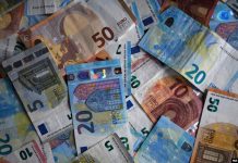 Kur shteti mbetet pa buxhet: Rreziqet që i kanosen Kosovës
