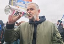 Agim Musliu publikon fotografitë e kriminelëve serbë – ka një paralajmërim për qytetarët që udhëtojnë për Serbi