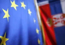 BE-ja i bën thirrje Serbisë që ta garantojë lirinë e shprehjes dhe medias