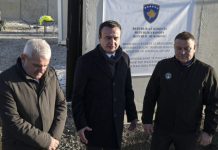 Vendoset gurthemeli i nënstacionit të Policisë së Kosovës në fshatin Izvor të Zveçanit, dy kilometra larg kufirit me Serbinë