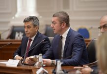 Qeveria me Akademi solemne shënon Ditën e Alfabetit shqip, Mickoski uron të gjithë shqiptarët!