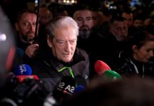 Berisha i bashkohet protestës së opozitës: Nuk ndalojmë pa realizuar objektivat tona! Mosbindje civile në çdo formë të mundshme