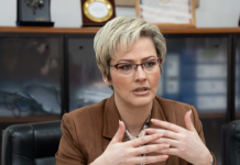 Sinani thotë se autoritetet serbe ia ndaluan ministrit Çeku vizitën në Preshevë