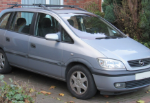 Ia vodhën në oborr të shtëpisë së tij, policia e Tetovës pas 4 orëve ia gjeti veturën Opel Zafira 62-vjeçarit