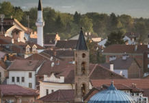 Kosovë, 93.49 % të besimit islam, 2,31 % ortodoks, 1,75 % katolik, 0,50 % asnjë besim