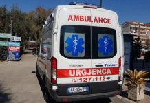 Aksident në rrugën Levan-Tepelenë, plagosen drejtuesit e dy automjeteve