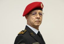 Komandant “Shkupi” në Mëngjesin e lutjeve me uniformën e veteranit të UÇK-së