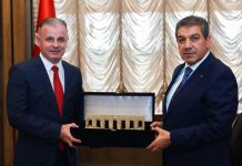 Ganiu në Stamboll, takon kreun e komunës së Esenlerit,Tefik Köksu