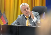 Rhode: Serbia ndërhyri në zgjedhjet në Kosovë