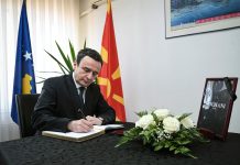 Kurti në Librin e Ngushëllimeve për viktimat në Koçan: Fjalët s’i shprehin dot përmasat e pikëllimit