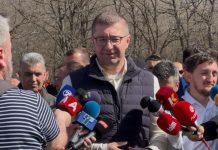 Protestat anti-Vuçiq në Beograd, Mickoski: E ndjekim situatën, nuk presim bartje te ne