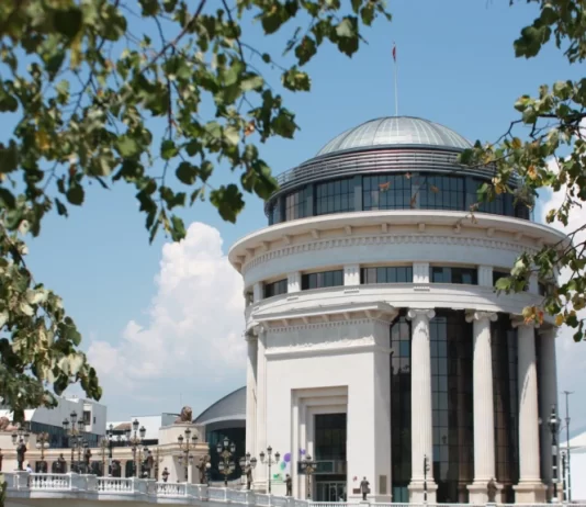 Akuzë për kthim të paligjshëm të TVSH-së mbi 1 miliard denarë