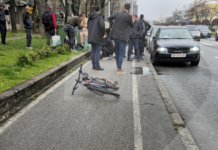 Shkup/ Nëna dhe fëmija goditen nga vetura në vizëbardha, përfundojnë në spital!