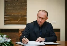 Gashi: Hapim Librin e Ngushëllimeve në Kuvend, tragjedia në Koçani alarmi i fundit për ta ribërë këtë shtet nga fillimi