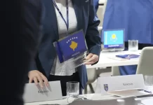 Federata e Serbisë thotë se ka hequr flamurin e Kosovës nga Kongresi i UEFA-s