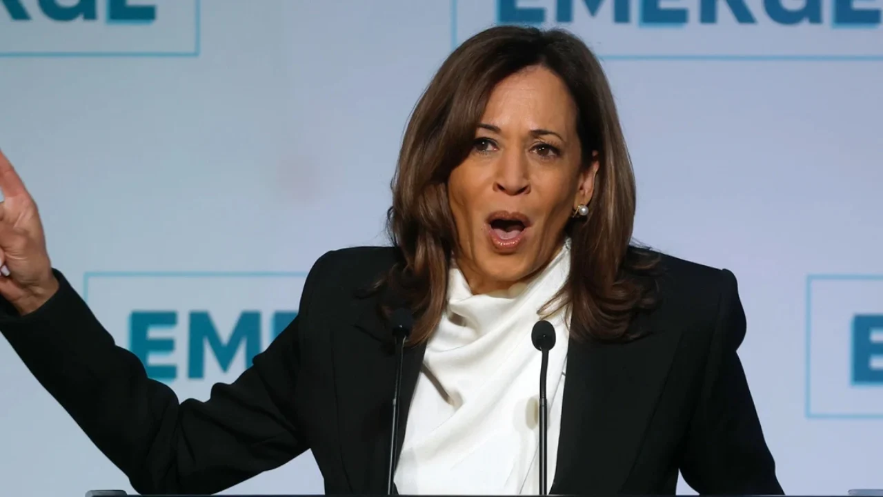 100 ditët e para të Donald Trump në krye të SHBA së  Kamala Harris akuza të forta Presidentit  Po braktisni idealet e Amerikës