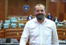 Ish-deputeti i Kuvendit të Kosovës, Gramos Agusholli, ndalohet nga autoritetet serbe në Merdar