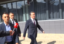 Tentative e 15-të për konstituimin e Kuvendit, Kurti sërish kalon në heshtje para mediave