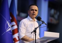 Kasami: Hapje shtabi që po ngjanë sikurse tubim, ky masivitet vulos fitoren e tetorit