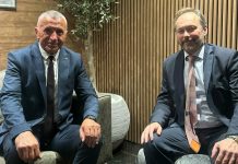 Kamberi takon ambasadorin e BE-së në Beograd, i tregon për pengesat që shqiptarët i kanë atje