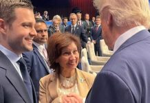 Siljanovska-Davkova pati një takim të shkurtër me Trump: Një gjest simbolik respekti dhe partneriteti