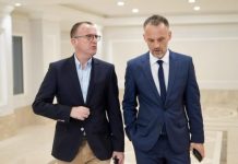 Priten kalime të reja nga partia e Taravarit tek Arben Fetahu?