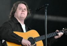 Lewis Capaldi thyen heshtjen për rikthimin e tij emocional në muzikë pas dy vitesh pauzë