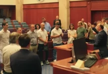 Afrim Gashi mirëpret bashkatdhetarët nga mërgata: Nuk jeni të largët për ne, jeni pjesë e pandashme e jona