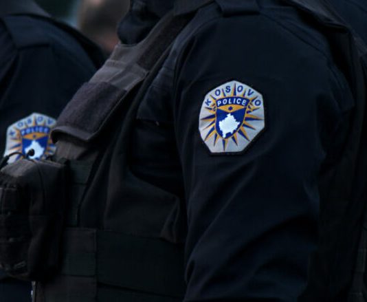 Policia e Kosovës në kërkim të shtetasit të Maqedonisë, dyshohet se ka rrahur një grua nga Gjakova