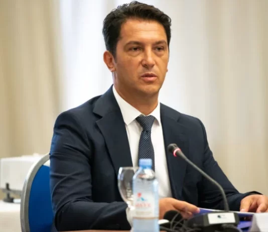 Zv/kryeministri i parë Bekim Sali dënon ashpër sulmin ndaj Ambasadës bullgare në Shkup