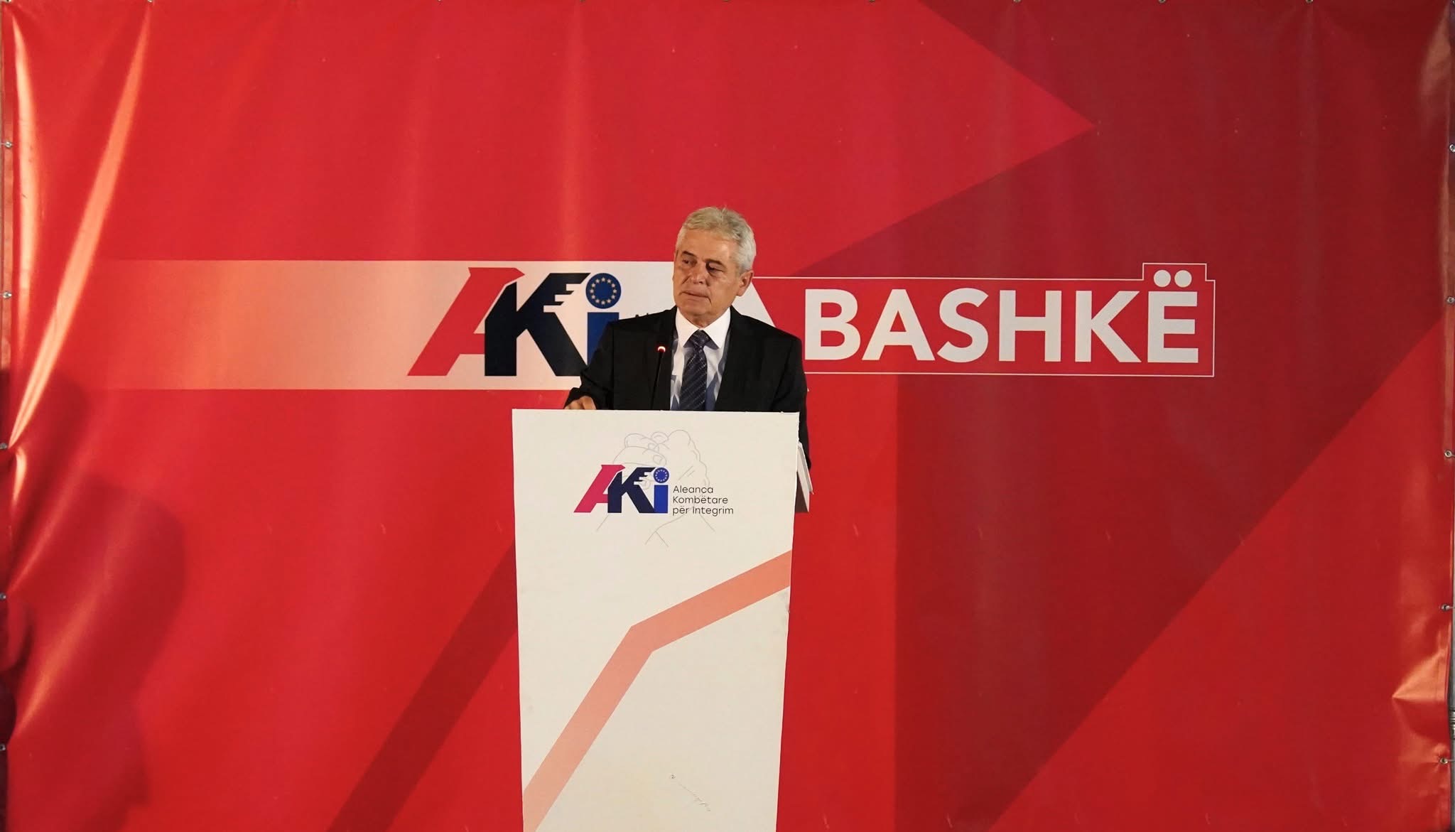 Ali Ahmeti: Nëse nuk anëtarësohemi në BE, atëherë do të bëhemi ca me Bullgarinë, ca me Shqipërinë