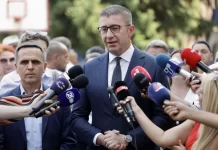 Mickoski është takuar me Kasamin, tregon për çfarë kanë biseduar