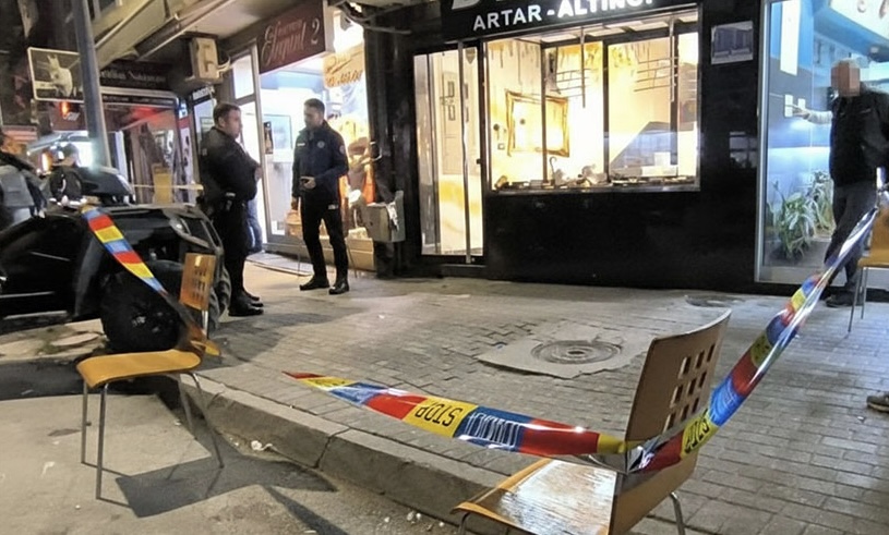 Gjendet e djegur në Mavrovë vetura e grabitësve të artarisë në Gostivar   autorët ende në arrati