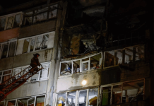 Një i vrarë dhe 10 të plagosur në Kiev pas sulmeve ajrore ruse
