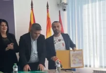 Kryetari i ri i Çashkës, Suat Shaqiri, zyrtarisht merr mandatin