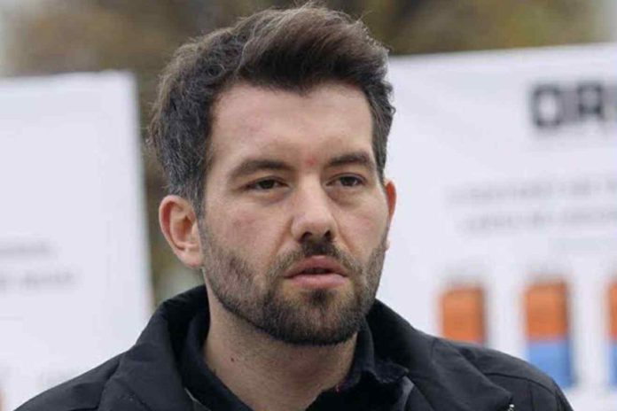 2e338a92-019c-497c-9876-81358f62ee6e